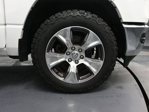 Used 2019 RAM 1500 Big Horn AWD/4WD image 17