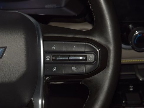 Used 2023 Chevrolet Colorado ZR2 w/ ZR2 Convenience Package III image 43