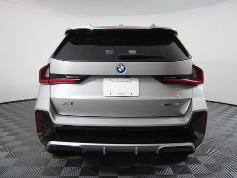 Used 2026 BMW X1 xDrive28i w/ Technology Package image 4