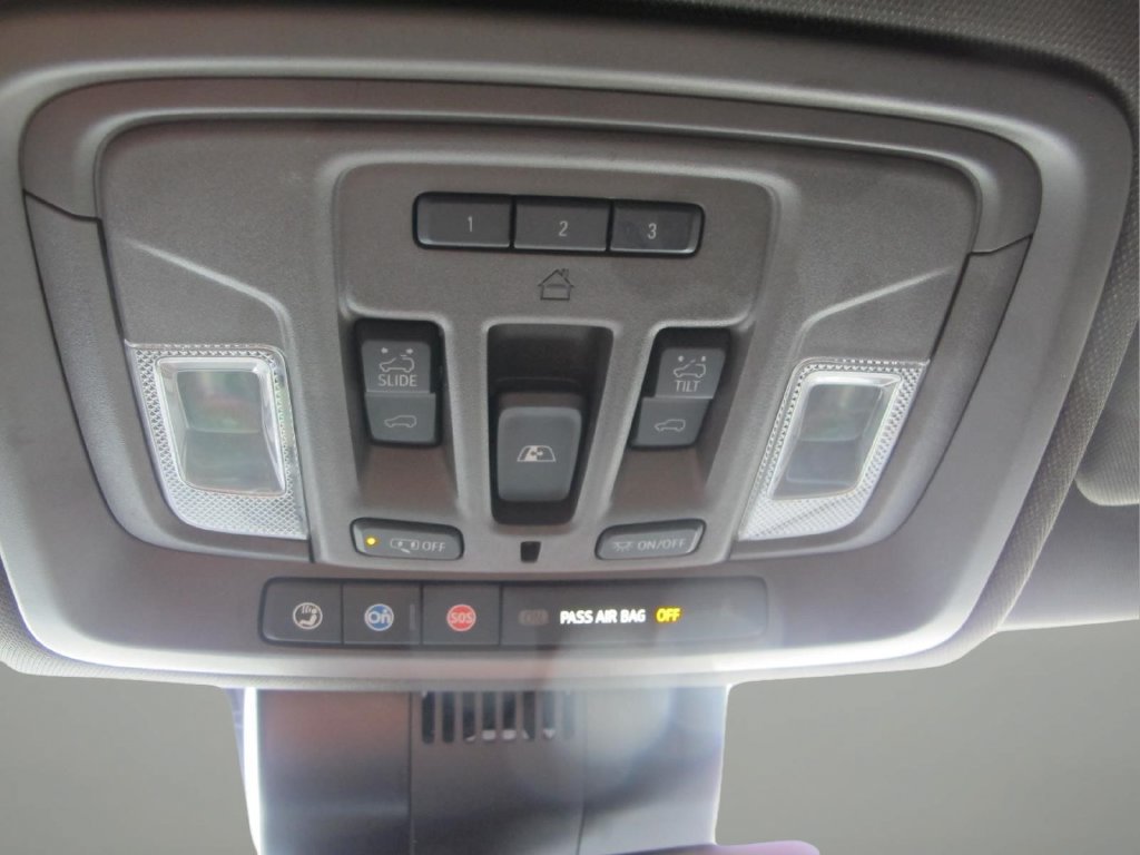 Used 2025 GMC Sierra 1500 SLT w/ SLT Premium Plus Package AWD/4WD image 20