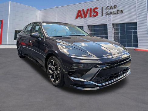 Used 2025 Hyundai Sonata SEL FWD image 3