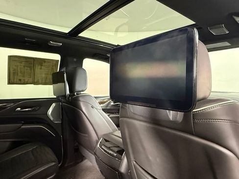 Used 2021 Cadillac Escalade Sport Platinum AWD/4WD image 22