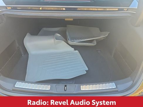 Used 2020 Lincoln Continental w/ Premium Package image 15