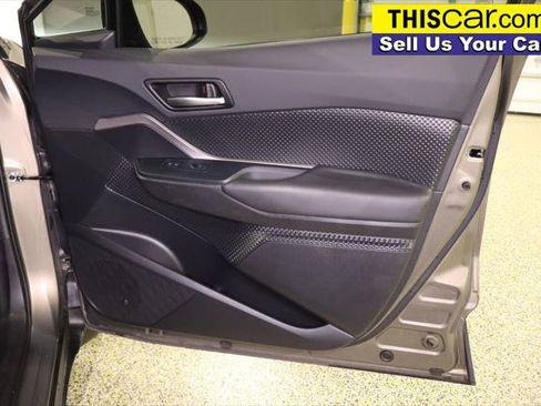 Used 2021 Toyota C-HR LE FWD image 33