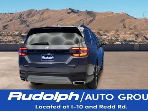 Used 2024 Honda Pilot Touring image 5