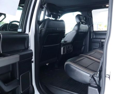Used 2018 Ford F150 Raptor w/ Equipment Group 802A Luxury AWD/4WD image 32