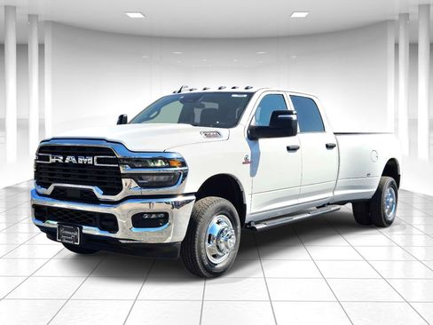 New 2026 RAM 3500 Tradesman AWD/4WD image 8