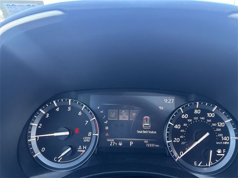 Used 2021 Toyota Highlander XLE image 12