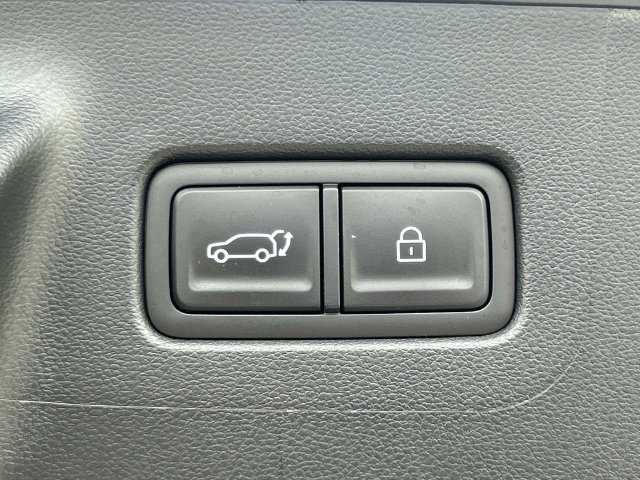 Used 2026 Hyundai Santa Fe SEL FWD image 16