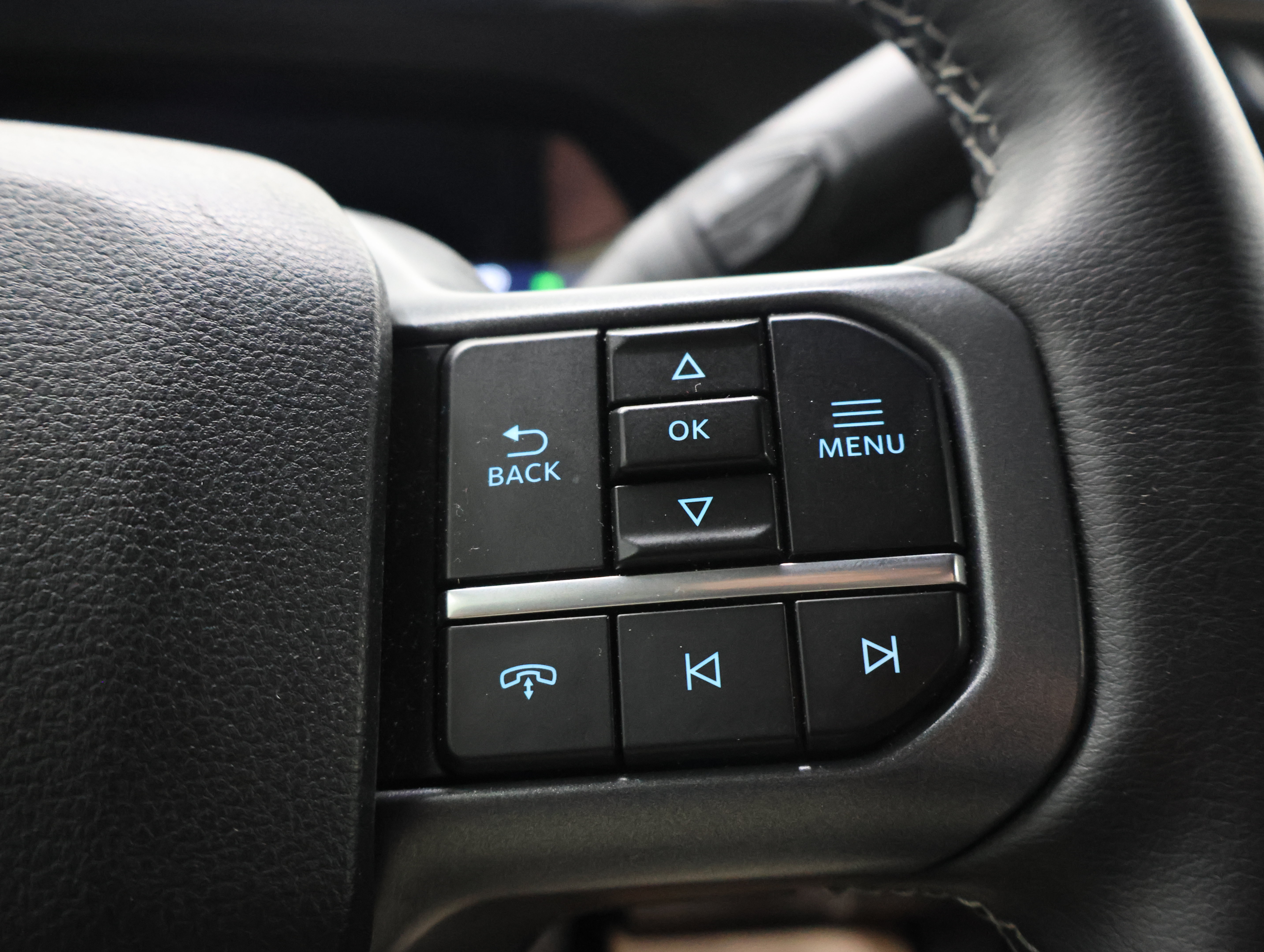 Used 2025 Ford F350 Lariat AWD/4WD image 13
