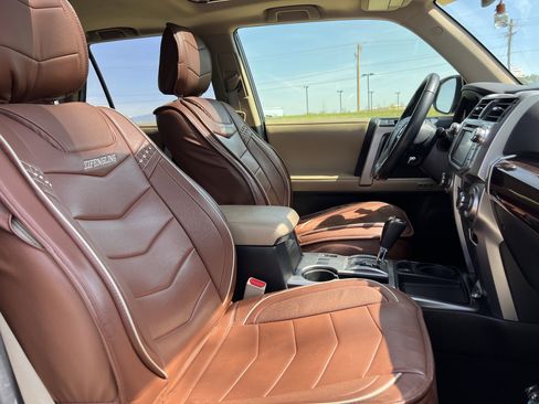 Used 2017 Toyota 4Runner Limited image 35