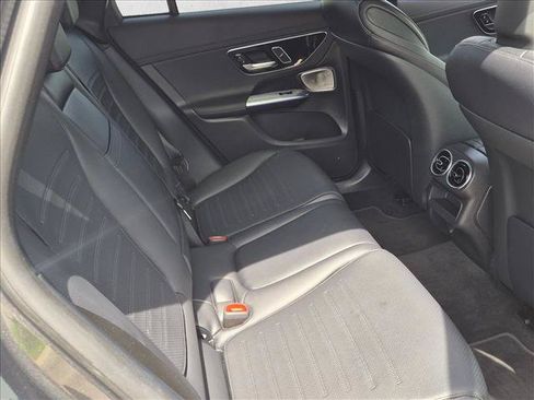 Used 2025 Mercedes-Benz GLC 300 4MATIC image 19