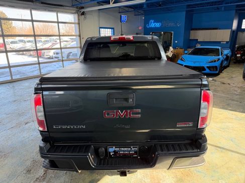 Used 2015 GMC Canyon SLE AWD/4WD image 12