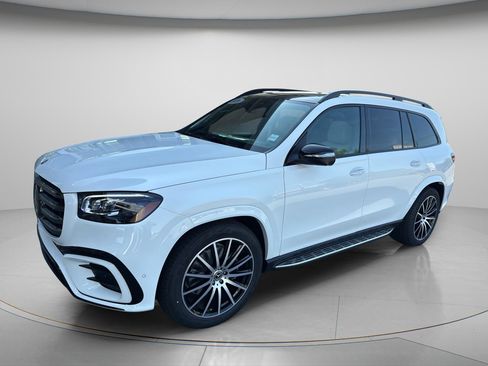 New 2026 Mercedes-Benz GLS 450 4MATIC image 3
