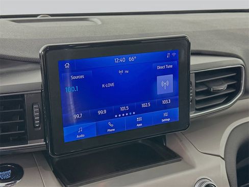 Used 2024 Ford Explorer XLT w/ Equipment Group 202A image 14