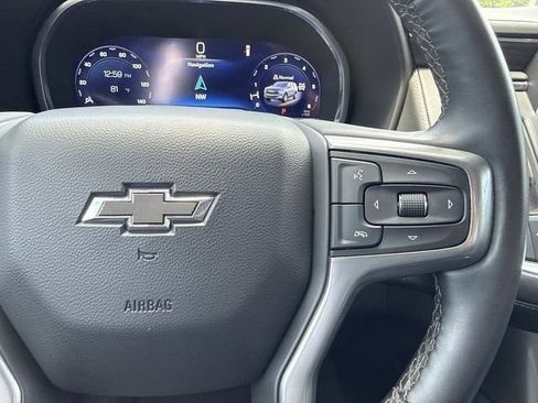 Used 2023 Chevrolet Tahoe Z71 w/ Luxury Package AWD/4WD image 15