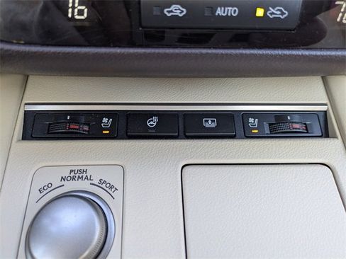 Used 2016 Lexus ES 300h image 22