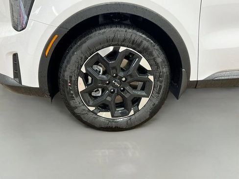 New 2026 Kia Sorento S image 32