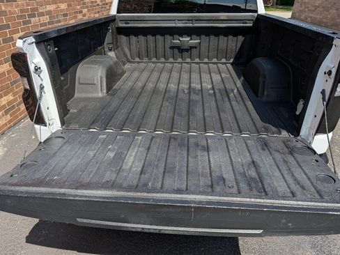 Used 2021 Chevrolet Silverado 1500 Custom w/ LPO, Dark Essentials Package AWD/4WD image 25