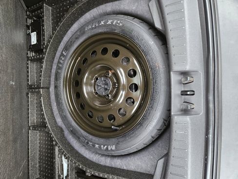 Used 2019 Ford Escape SEL image 34