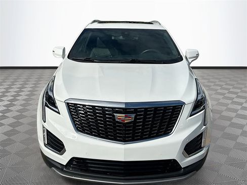 Used 2023 Cadillac XT5 Premium Luxury image 2