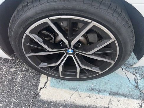 Used 2021 BMW 530i xDrive w/ M Sport Package image 3