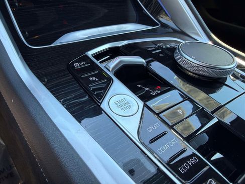 Used 2024 BMW X6 M60i image 50