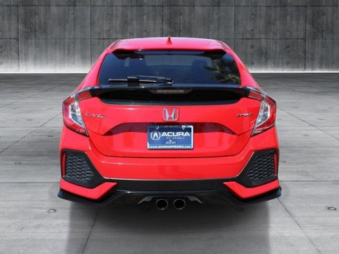 Used 2018 Honda Civic Sport image 4