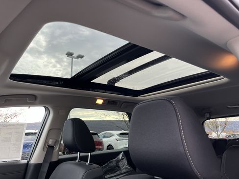 New 2025 Nissan Pathfinder SV w/ SV Premium Package image 21