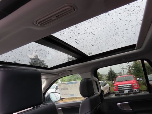 New 2025 Ford Expedition Platinum w/ Driver's Package image 19