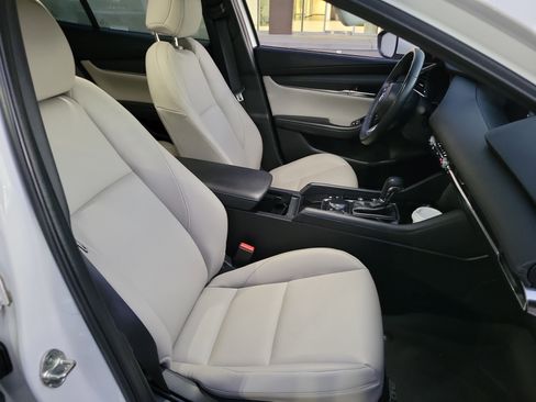 Used 2024 MAZDA MAZDA3 s image 21