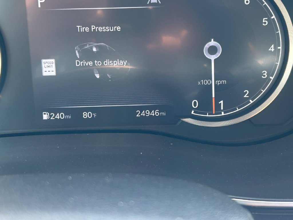 Used 2026 Genesis G70 2.5T RWD image 31
