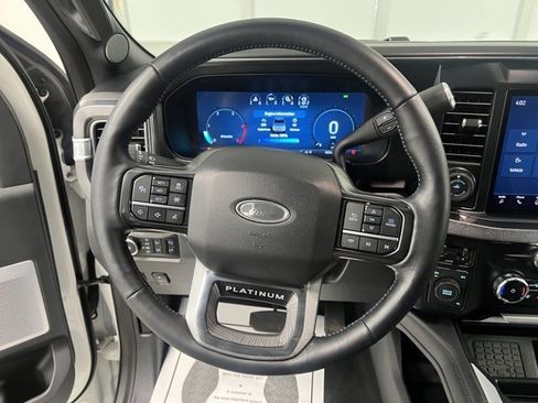 Used 2025 Ford F450 Platinum w/ FX4 Off-Road Package image 28