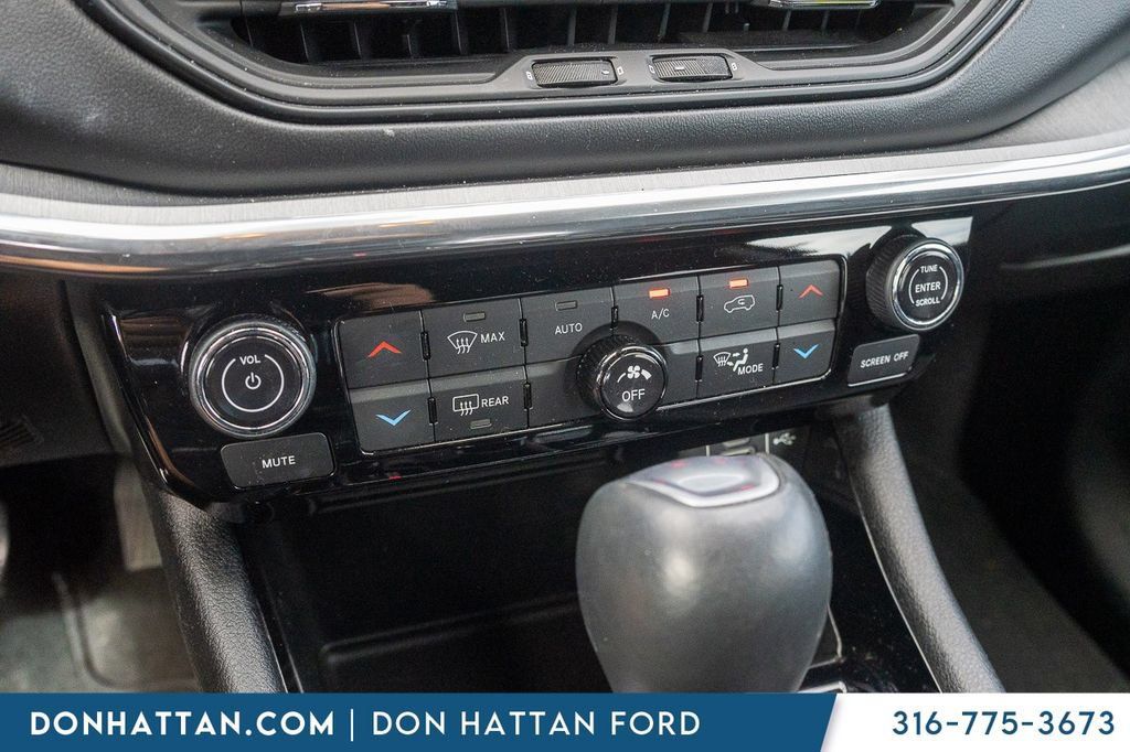 Used 2023 Jeep Compass Limited AWD/4WD image 8