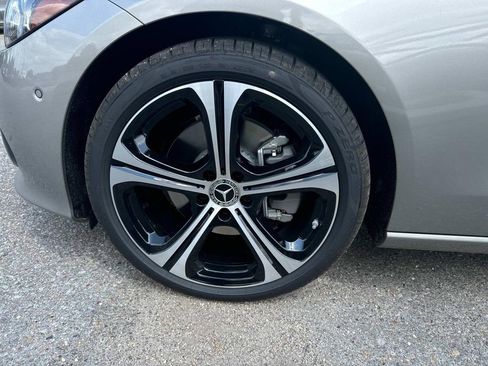 Used 2024 Mercedes-Benz C 300 Sedan image 3