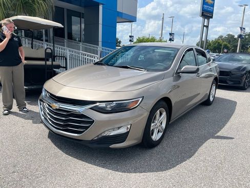 Used 2023 Chevrolet Malibu LT w/ Driver Confidence Package FWD image 1