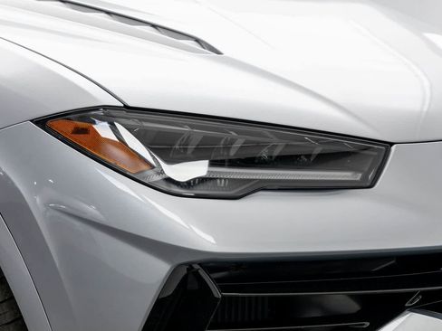 Used 2023 Lamborghini Urus S image 63