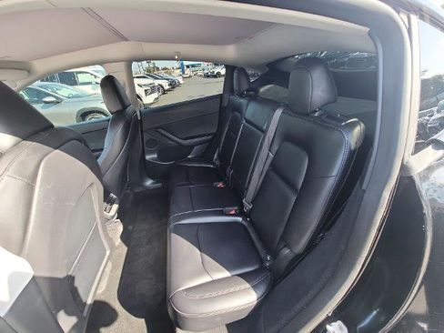 Used 2023 Tesla Model Y Performance image 22