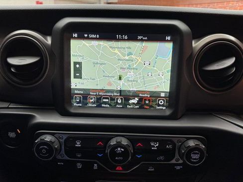 Used 2021 Jeep Wrangler Unlimited Willys image 23