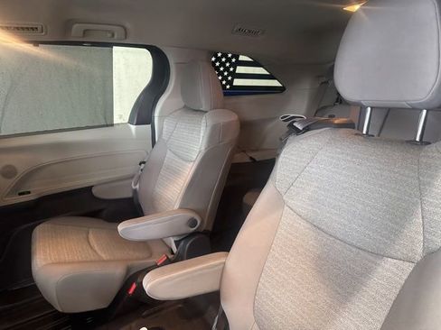 Certified 2023 Toyota Sienna LE FWD image 20