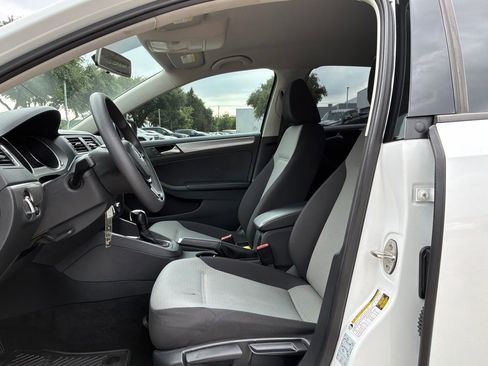 Used 2018 Volkswagen Jetta S FWD image 8