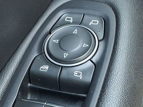Used 2017 Cadillac XT5 Luxury w/ Driver Awareness Package AWD/4WD image 26