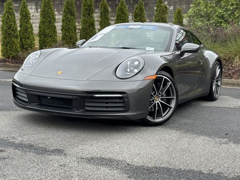 Used 2024 Porsche 911 Carrera w/ Premium Package image 5