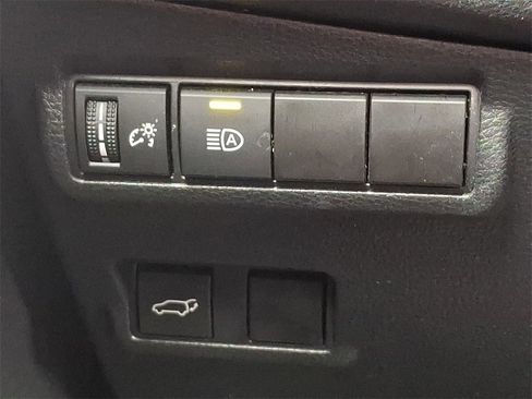 Certified 2023 Toyota Corolla Cross XLE w/ Convenience Package image 23