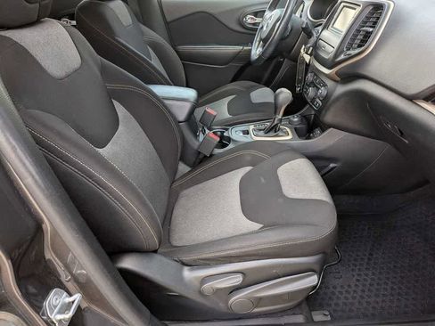 Used 2016 Jeep Cherokee Sport w/ Cold Weather Group AWD/4WD image 26