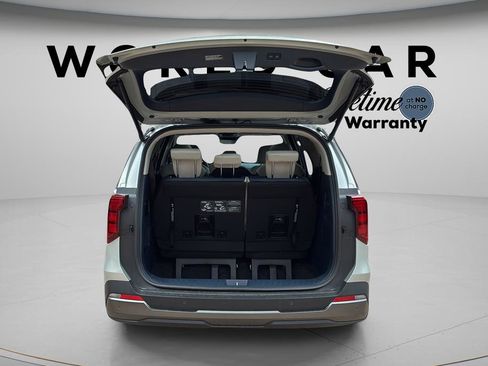 New 2026 Kia Carnival SX w/ SX Dark Edition Package FWD image 19