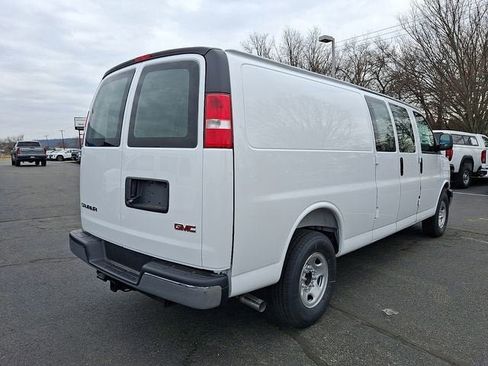 New 2026 GMC Savana 3500 Extended w/ Driver Convenience Package image 4