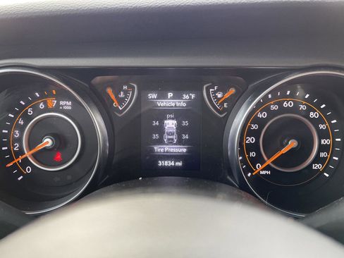 Used 2022 Jeep Wrangler Sport S image 7