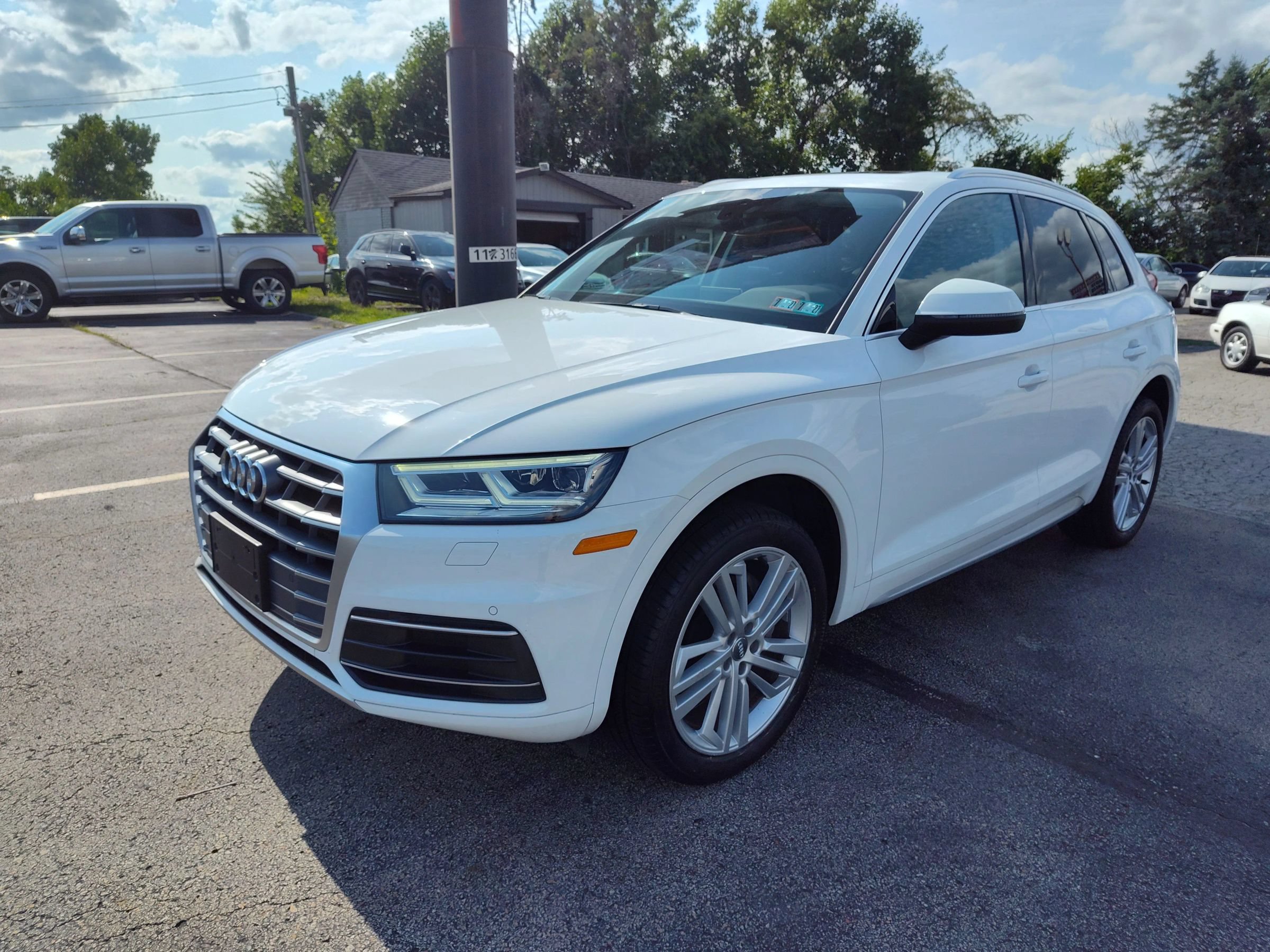 Used 2018 Audi Q5 2.0T Premium Plus w/ Premium Plus Package AWD/4WD image 1
