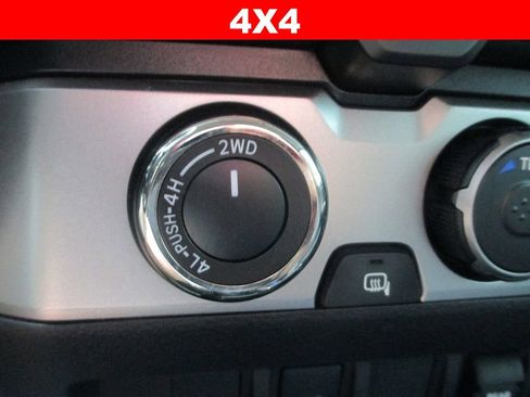 Used 2021 Toyota Tacoma SR5 image 28